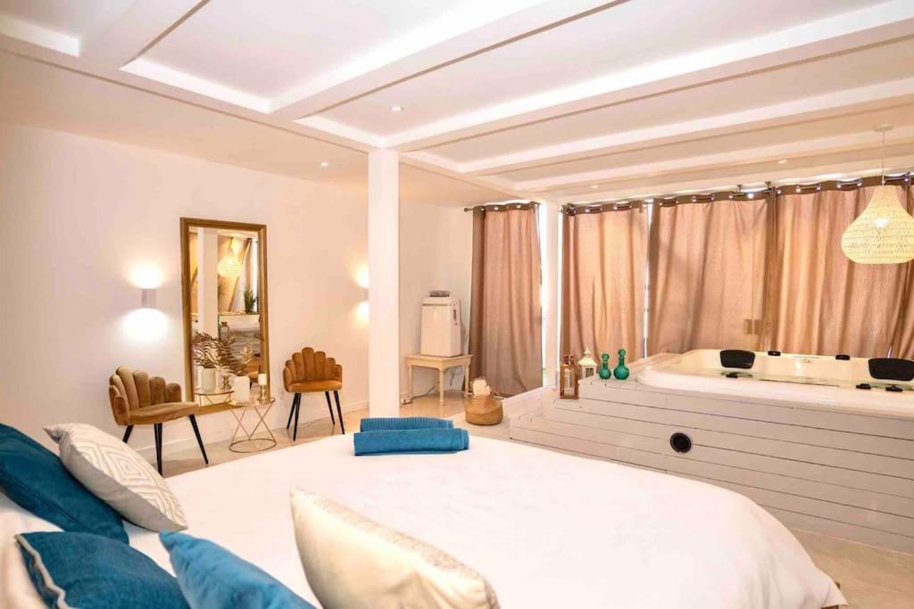 קווארטיירה Luxuryvilla With Private Heated Pool And Spa 7P מראה חיצוני תמונה