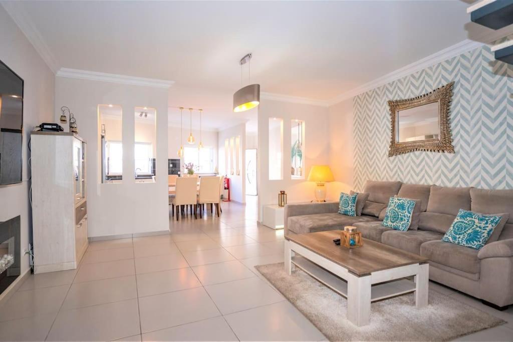 קווארטיירה Luxuryvilla With Private Heated Pool And Spa 7P מראה חיצוני תמונה